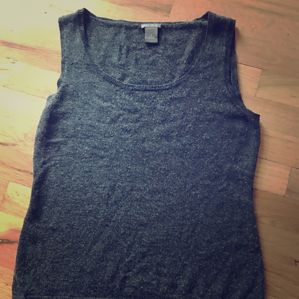 Wool blend sleeveless sweater
